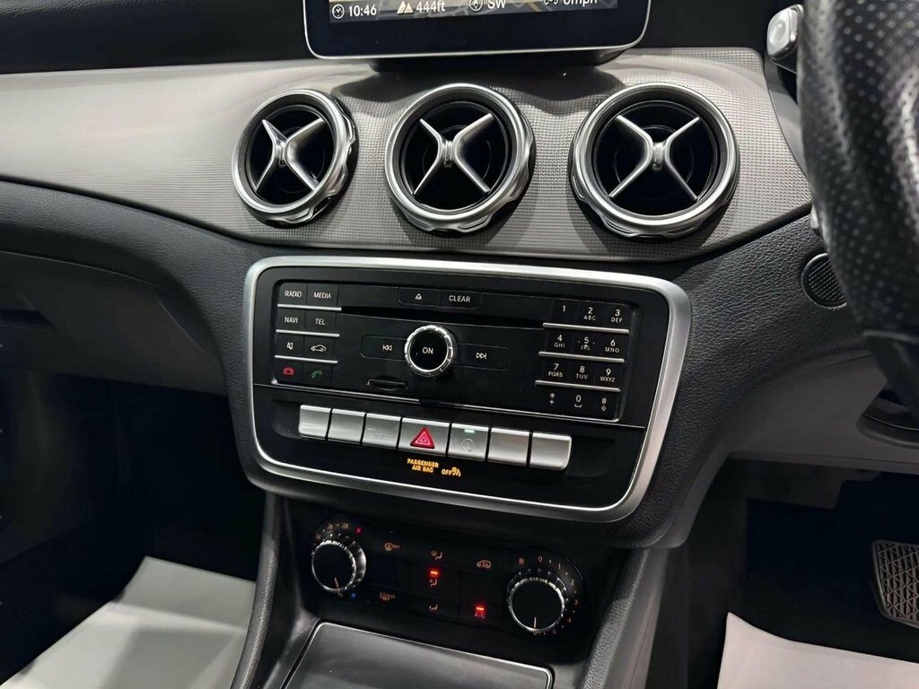 Mercedes-Benz GLA Class 1.6L Urban Edition Black #6