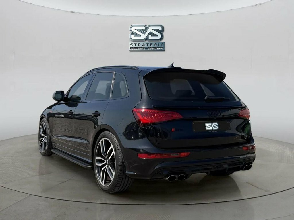 Audi SQ5 3L Plus Black #6