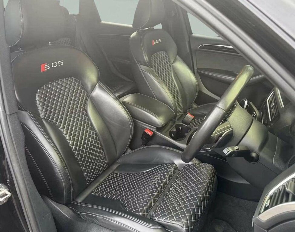 Audi SQ5 3L Plus Black #2
