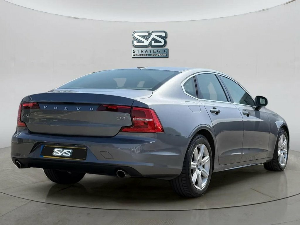 Volvo S90 2L Momentum ET68LNW Grey #4
