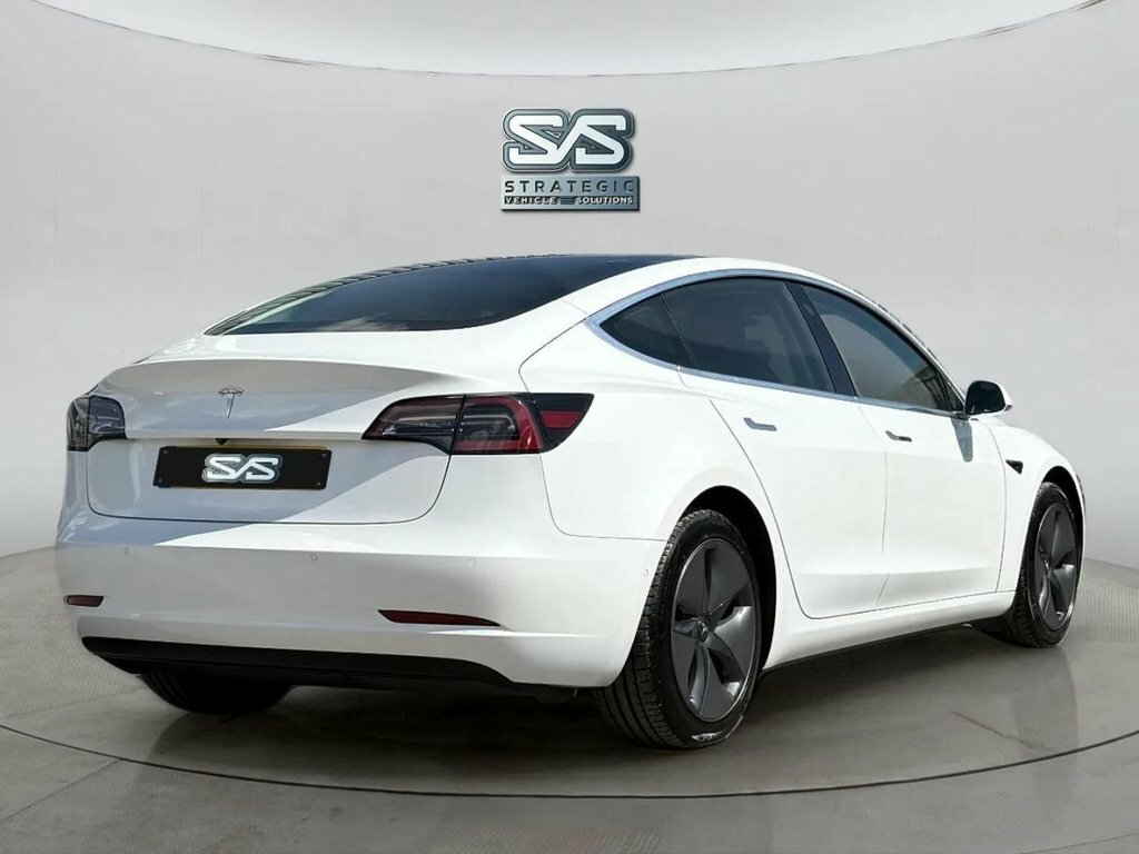 Tesla Model 3 Saloon MJ69BZL White #4