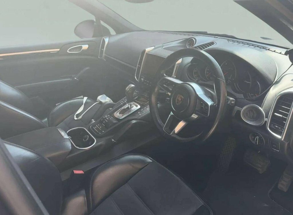 Porsche Cayenne 3L Platinum Edition Purple #5