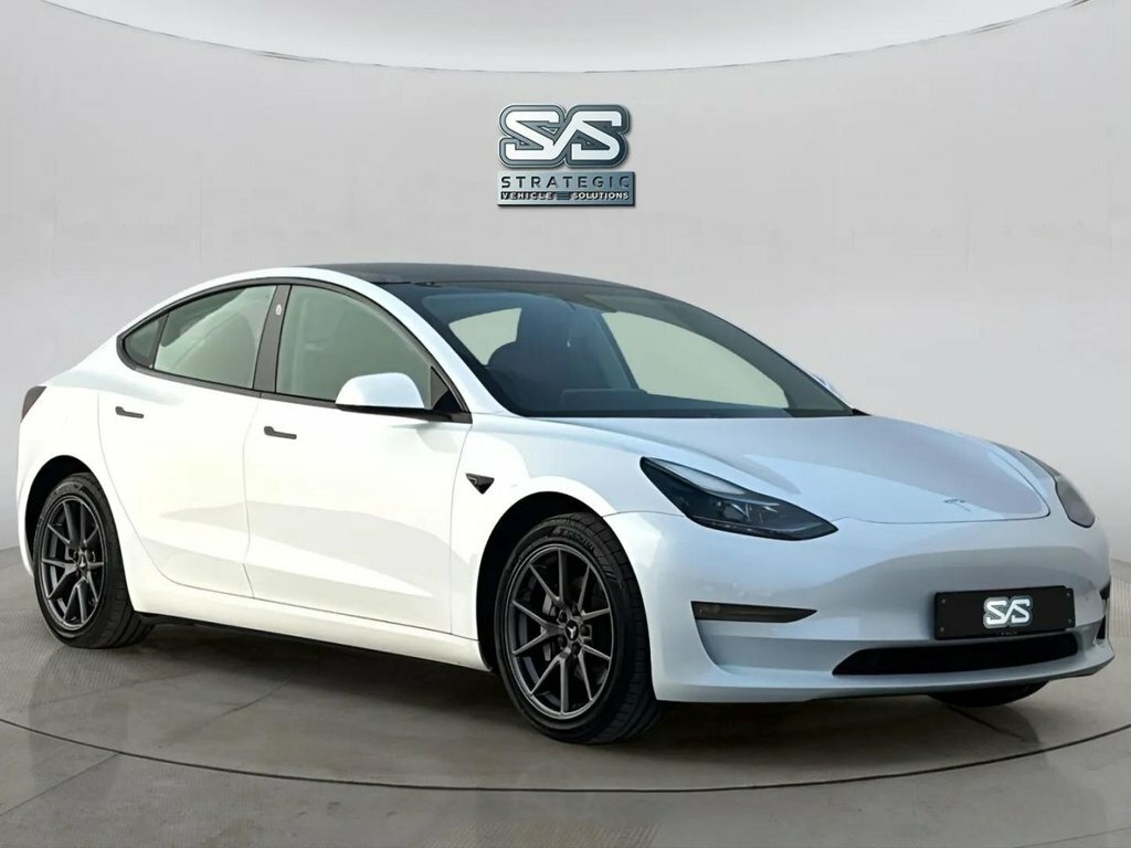 Tesla Model 3 Saloon White