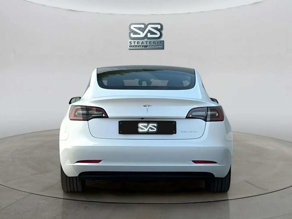 Tesla Model 3 Saloon GL71OLC White #5