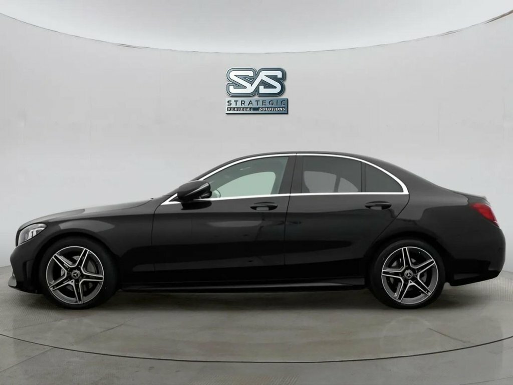 Mercedes-Benz C Class 2L Amg Line Black #4