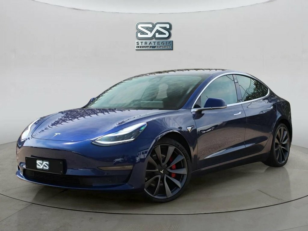 Tesla Model 3 Saloon Blue