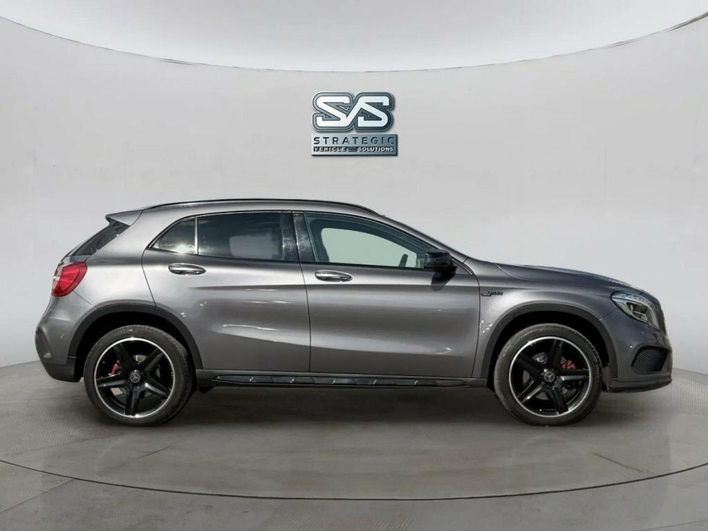Mercedes-Benz GLA Class 2L Amg Line Grey #3