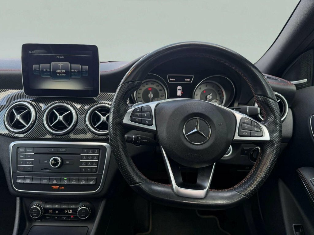 Mercedes-Benz GLA Class Gla 200 D 4Matic Amg Line Premium Red #15