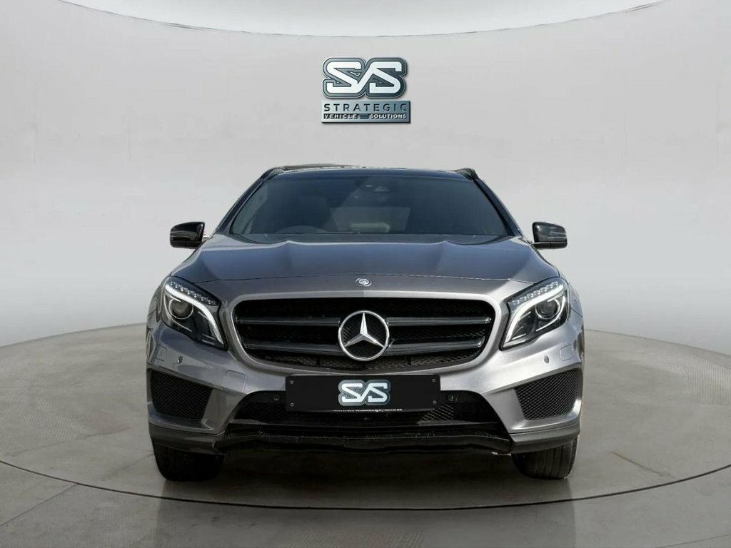 Mercedes-Benz GLA Class Gla 200 D 4Matic Amg Line Premium Red #9