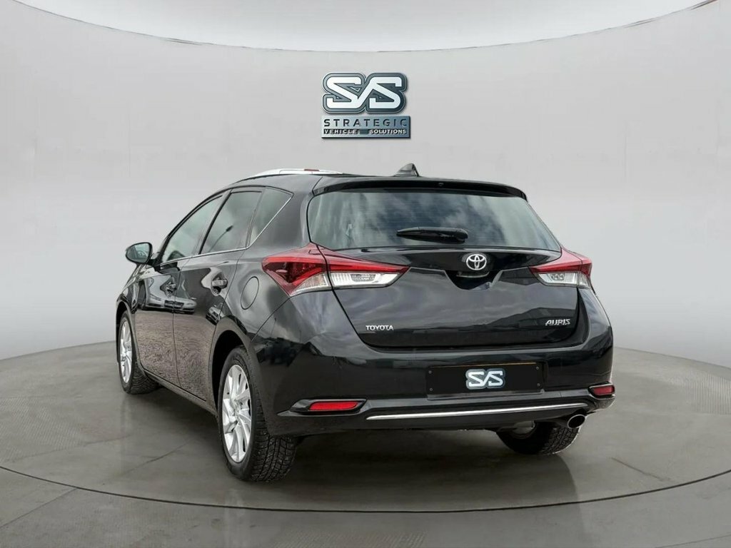 Toyota Auris 1.6L Business Edition Black #6