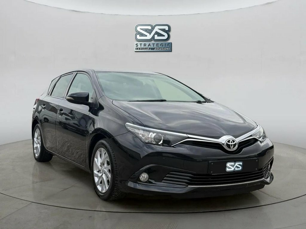 Toyota Auris 1.6L Business Edition Black #2
