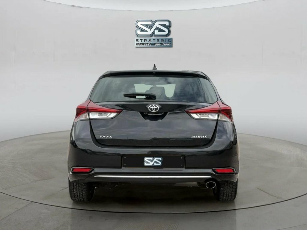 Toyota Auris 1.6L Business Edition Black #5