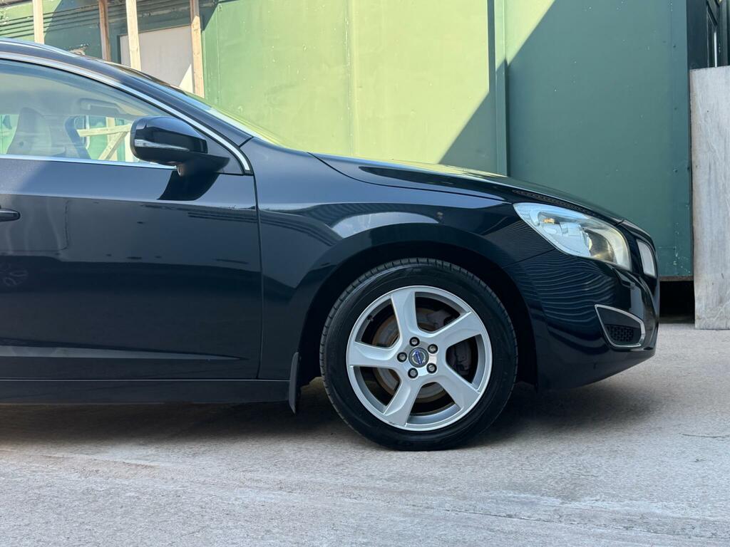 Volvo V60 Estate 2.4 D5 R-design Lux Geartronic Ss 2 Blue #12