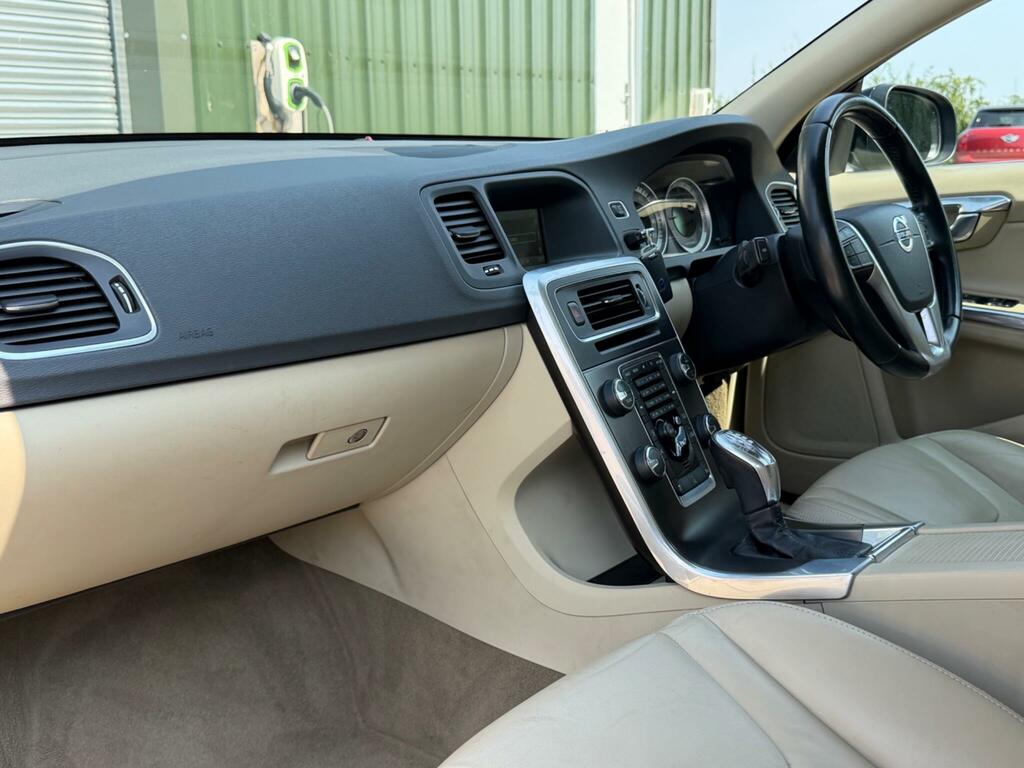 Volvo V60 D5 Se Lux Nav Blue #25