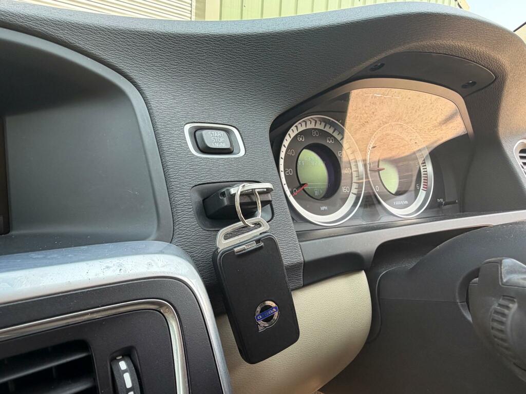 Volvo V60 D5 Se Lux Nav Blue #33