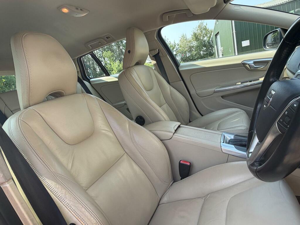 Volvo V60 D5 Se Lux Nav Blue #21