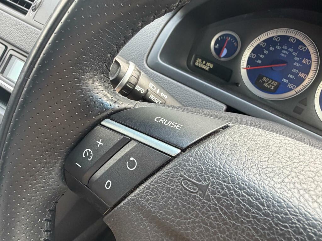 Volvo XC90 2.4 D5 Se Lux Awd 200 Bhp Blue #36
