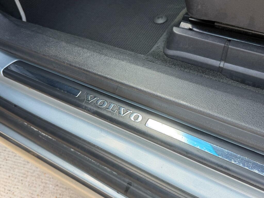 Volvo XC90 2.4 D5 Se Lux Awd 200 Bhp Blue #31