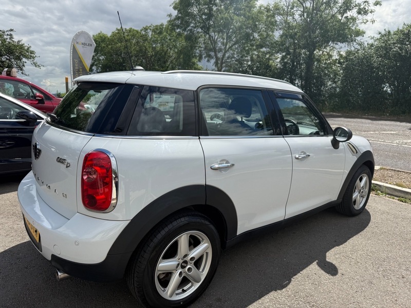 Mini Countryman One D White #5