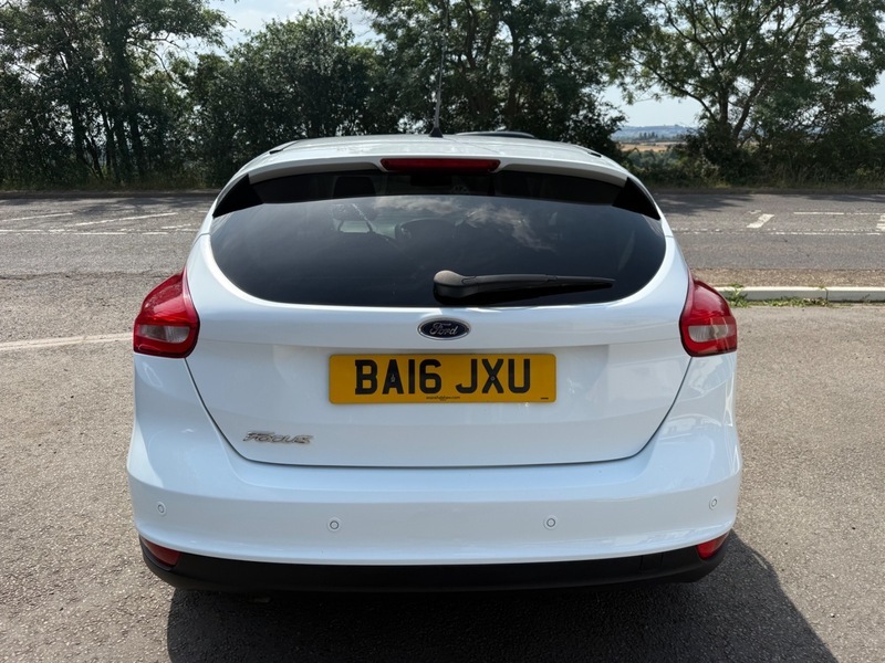Ford Focus Titanium Tdci White #5