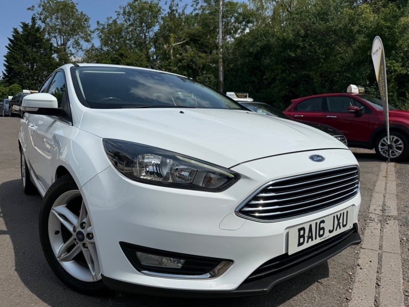 Ford Focus Titanium Tdci White #4