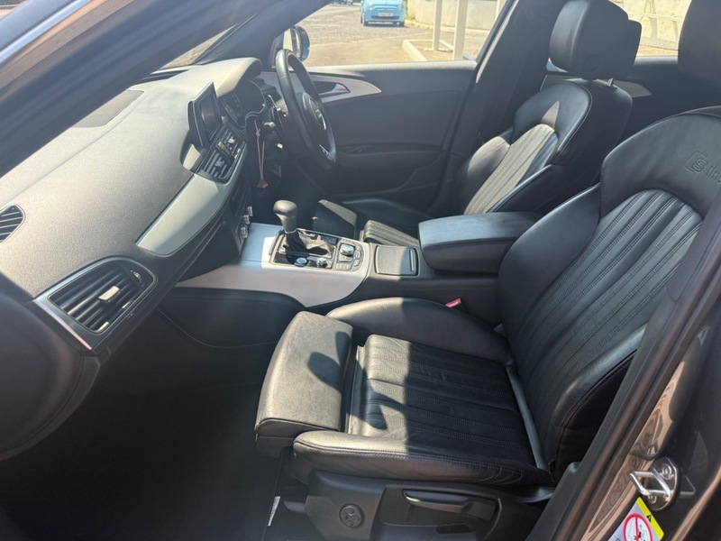 Audi A6 Estate Black #31