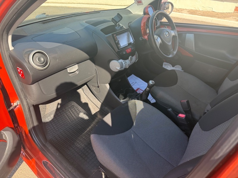Toyota Aygo 1.0 Vvt-i Ice Euro 5 White #13