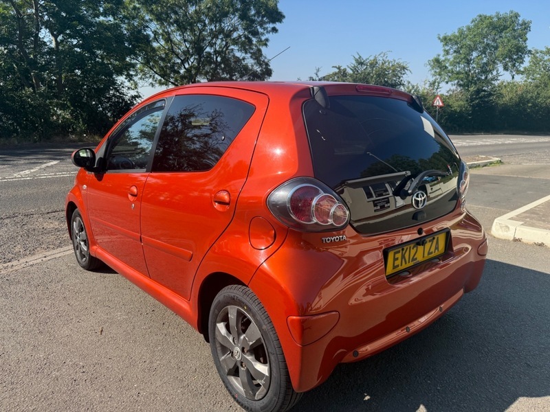 Toyota Aygo Vvt-i Fire Ac Red #5