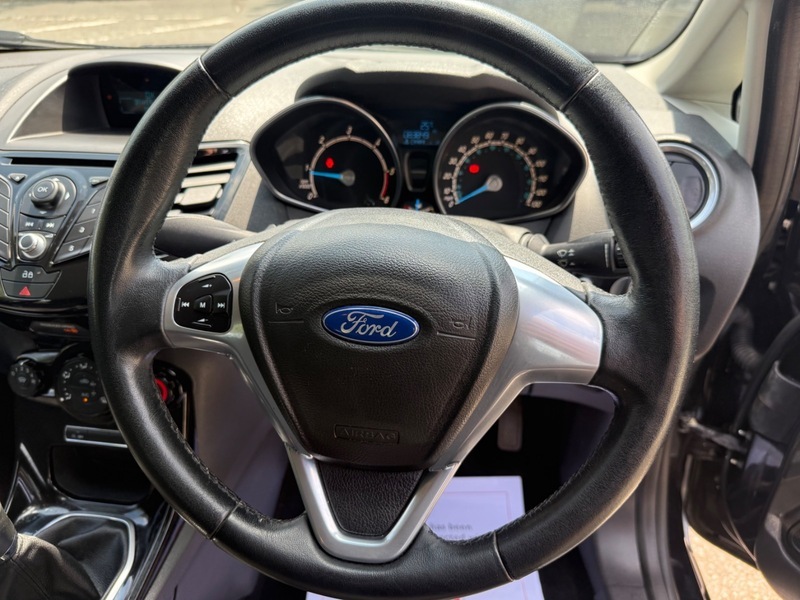 Ford Fiesta Zetec Econetic Tdci Black #6