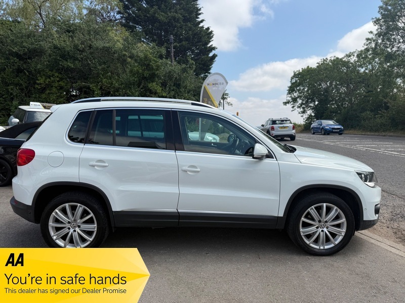 Volkswagen Tiguan Match Edition Tdi Bmt White #3