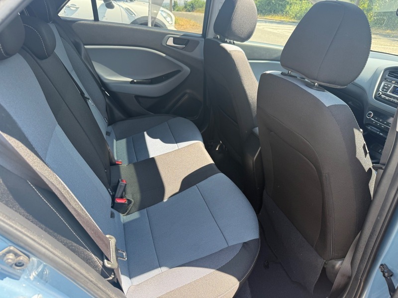 Hyundai I20 Hatchback Red #9