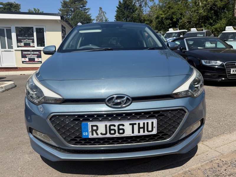 Hyundai I20 Hatchback Red #17