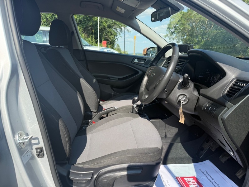 Hyundai I20 Hatchback Red #14