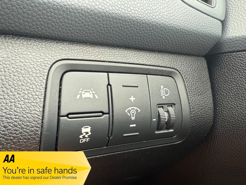 Hyundai I20 1.2 Se White #12