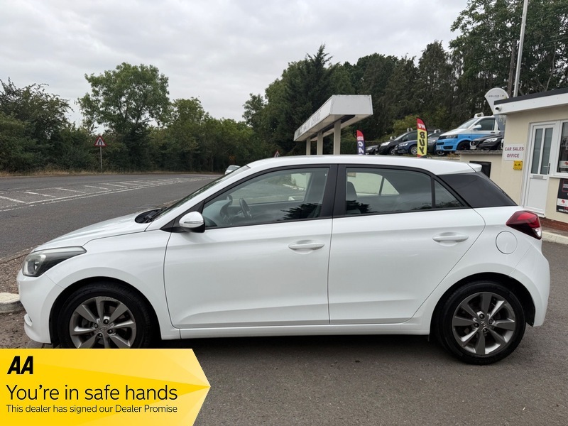 Hyundai I20 1.2 Se White #28
