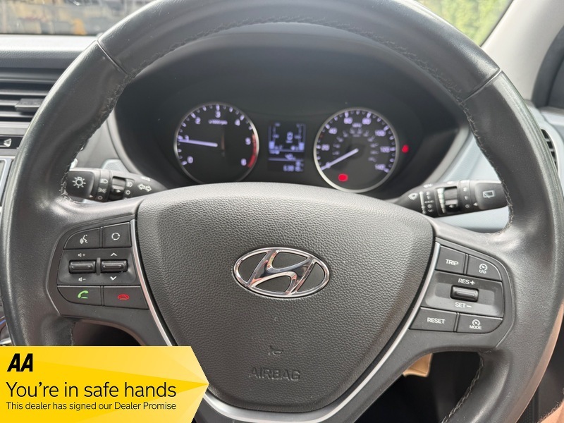 Hyundai I20 1.2 Se White #14