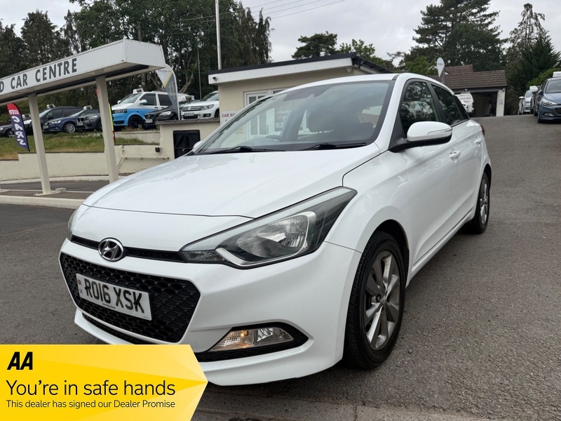 Hyundai I20 1.2 Se White #27