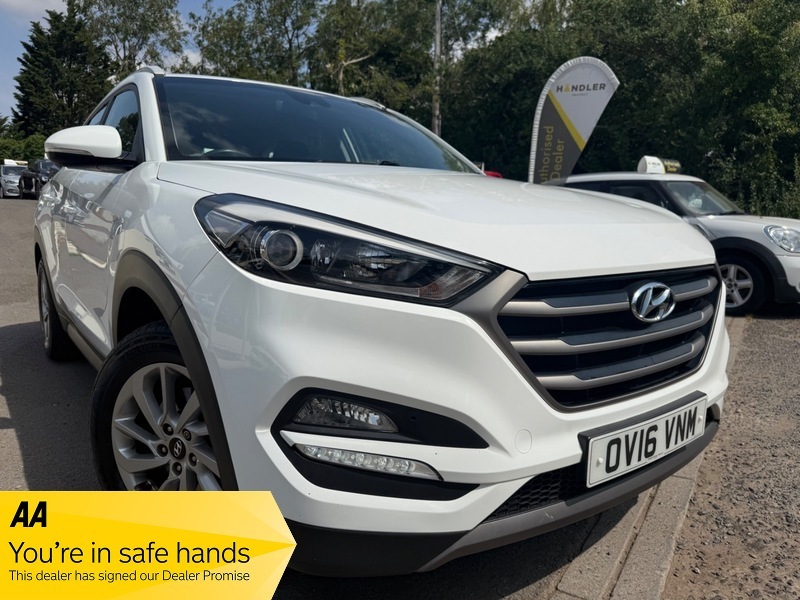 Hyundai Tucson Crdi Se Nav Blue White