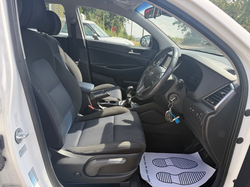 Hyundai Tucson Grey #16