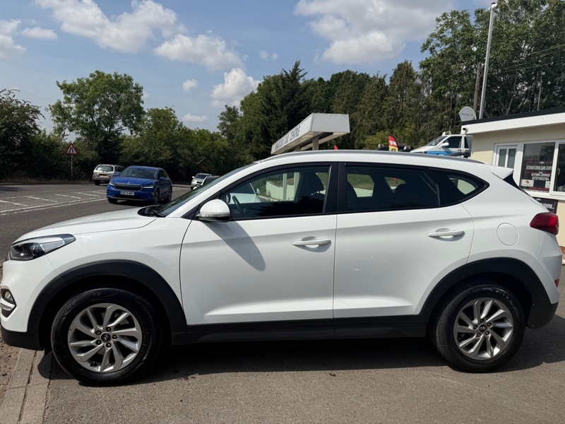 Hyundai Tucson Grey #10