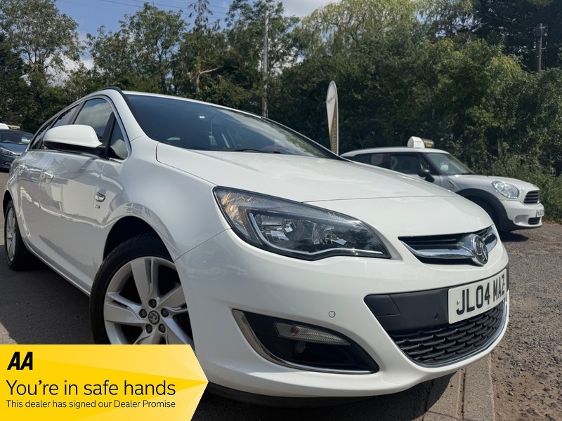 Vauxhall Astra Sri White #2
