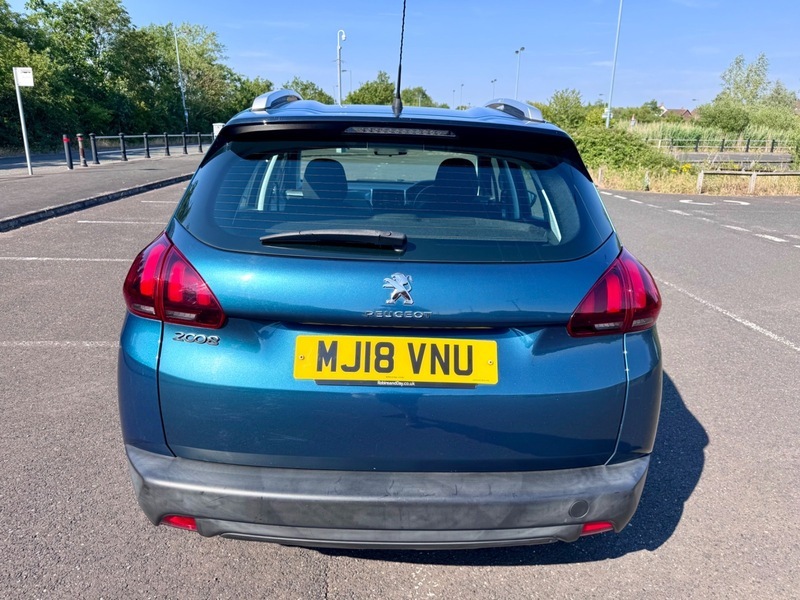 Peugeot 2008 Active Green #5