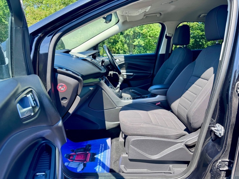 Ford Kuga 2.0 Tdci Zetec Suv 2Wd Euro 5 Blue #10