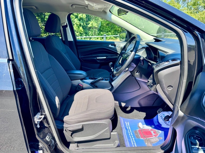 Ford Kuga 2.0 Tdci Zetec Suv 2Wd Euro 5 Blue #9