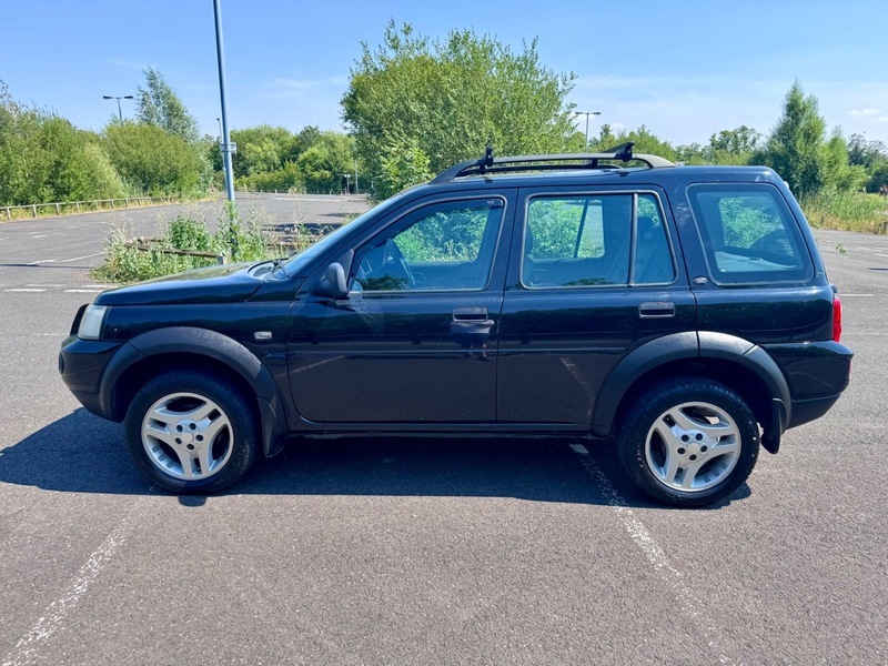 Land Rover Freelander Black #8