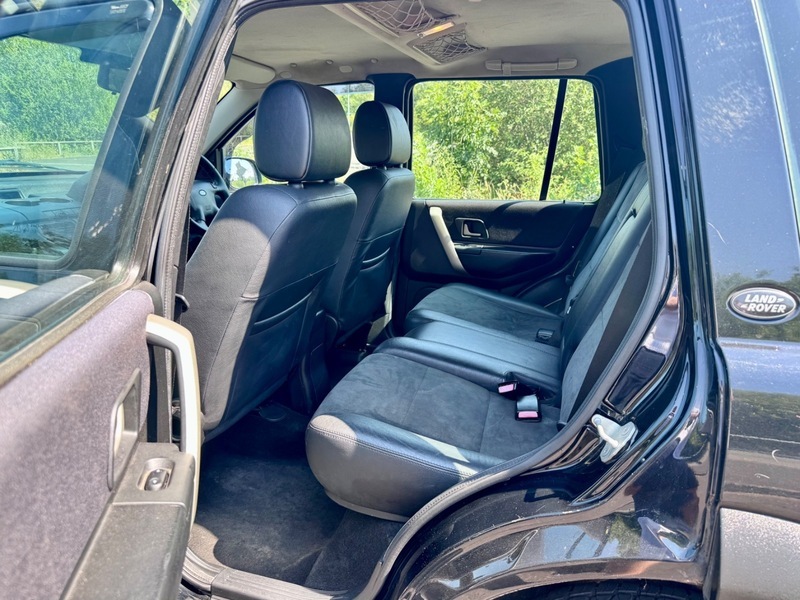Land Rover Freelander Black #13