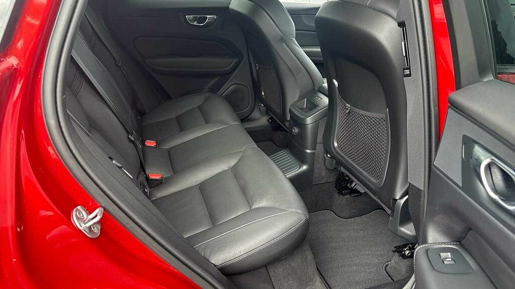 Volvo XC60 Plus, T6 Awd Plug-in Hybrid, Dark FL25KZC Red #6