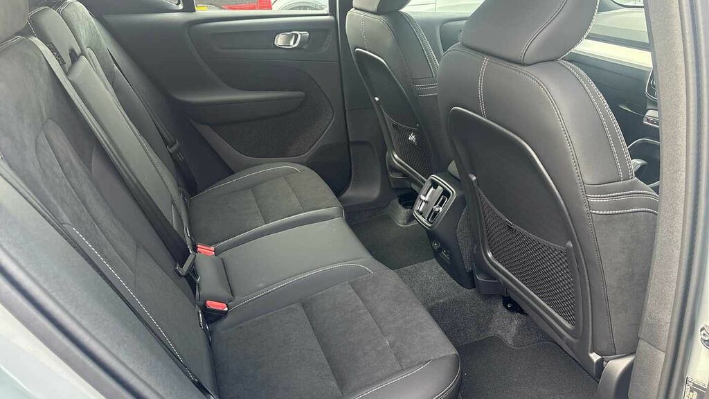 Volvo XC40 Plus, B3 Mild Hybrid, Dark ST26ZUA Grey #6