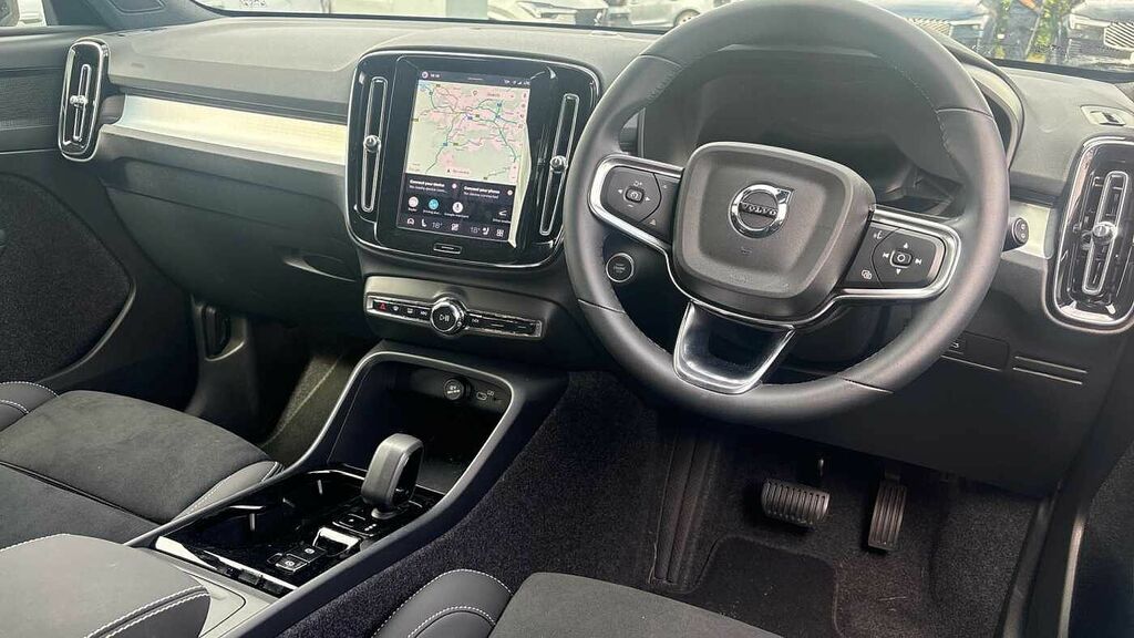 Volvo XC40 Plus, B3 Mild Hybrid, Dark ST26ZUA Grey #4