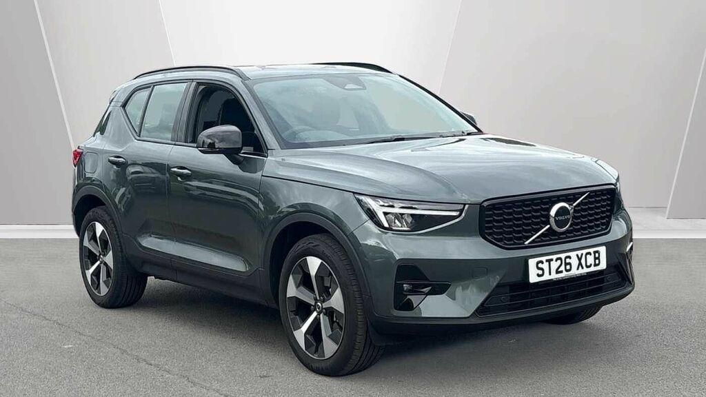 Volvo XC40 Plus, B3 Mild Hybrid, Dark